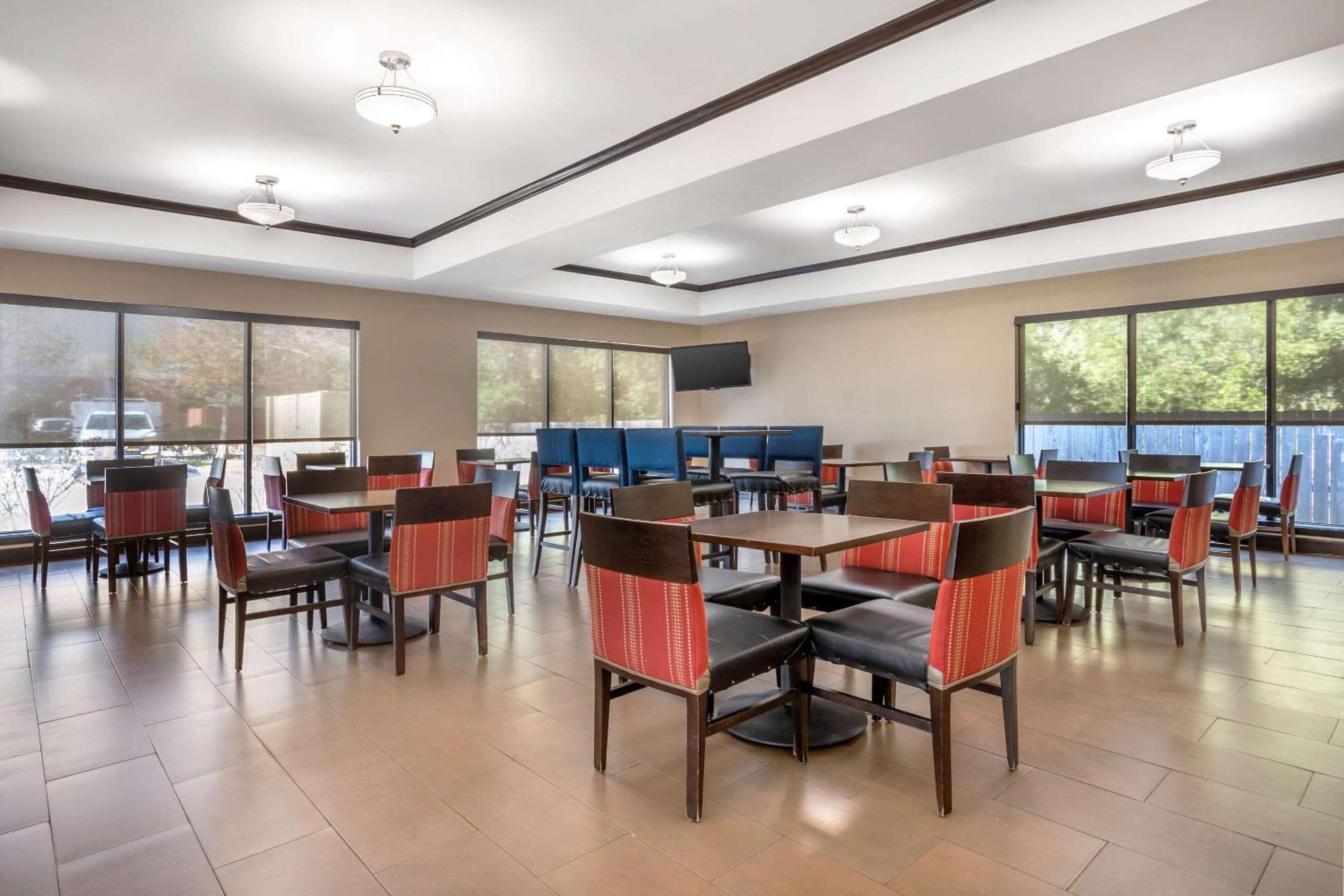 Comfort Suites Old Town Spring Extérieur photo