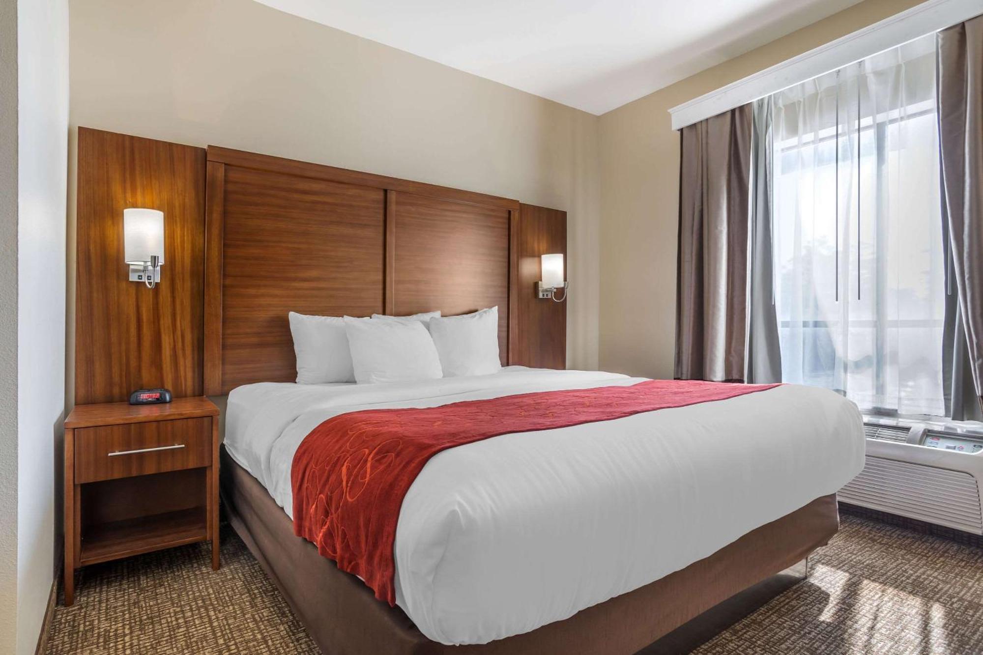 Comfort Suites Old Town Spring Extérieur photo