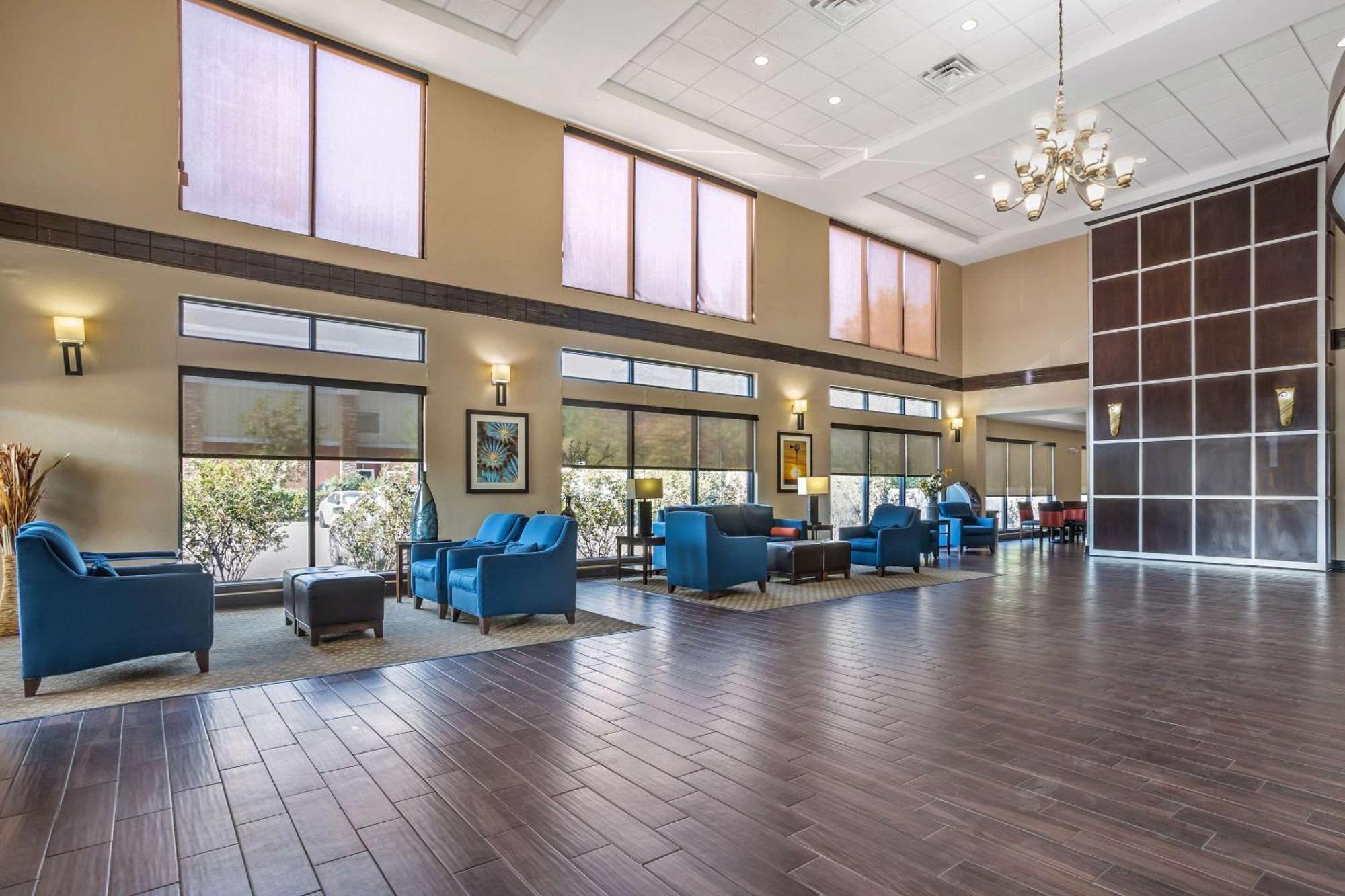 Comfort Suites Old Town Spring Extérieur photo